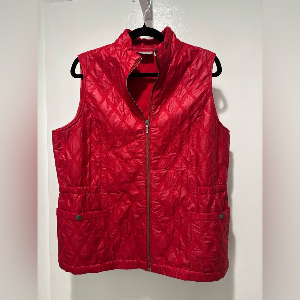 Elegant Red Quilted Women's Vest Size 2
